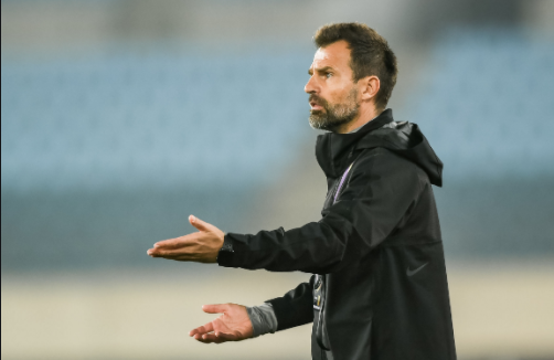 17輪出場僅8分鐘,昔日本土第一鐵腰慘遭萊科棄用,淪為上港擺設 17輪出場僅8分鐘,昔日本土第一鐵腰慘遭萊科棄用,淪為上港擺設