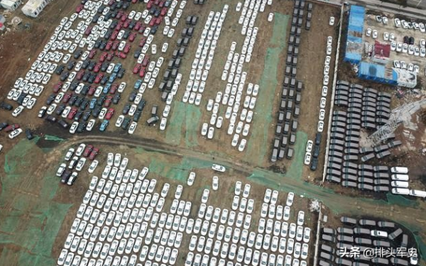 “韓國人行,中國人就不行?”韓企髮針對性公告,網友:不許跪 “韓國人行,中國人就不行?”韓企髮針對性公告,網友:不許跪