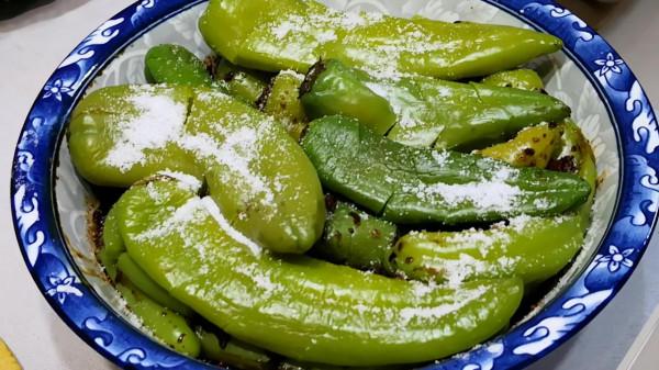 辣椒鍋裡蒸一蒸，作用拿錢買不到，奶奶偷教妙招，可惜懂的人不多