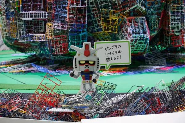 高達模型廢棄流道再利用,製作1:1比例元祖高達頭像 高達模型廢棄流道再利用,製作1:1比例元祖高達頭像