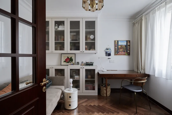 73㎡另類法式豪宅:廚房可以看電視,馬桶上面能洗手? 73㎡另類法式豪宅:廚房可以看電視,馬桶上面能洗手?