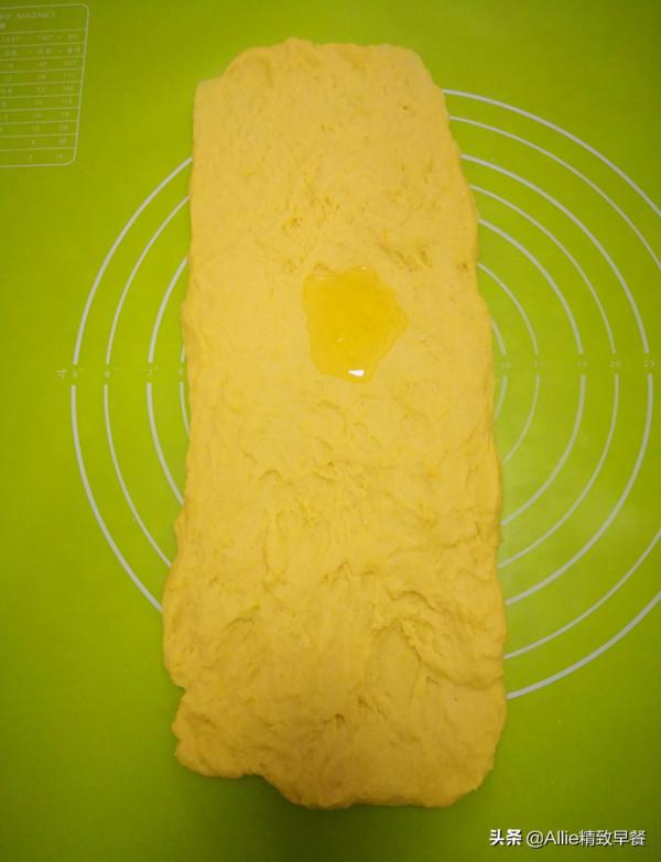 用南瓜做蝴蝶結麵食，有詳細圖解，治癒挑食的女寶寶，寶媽學起來