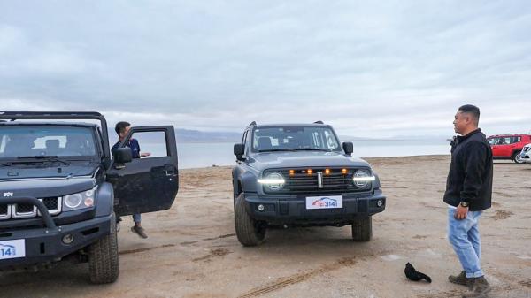 坦克300環青海Day2:體驗水天一線的“雙湖”,小柴旦救援BJ40! 坦克300環青海Day2:體驗水天一線的“雙湖”,小柴旦救援BJ40!