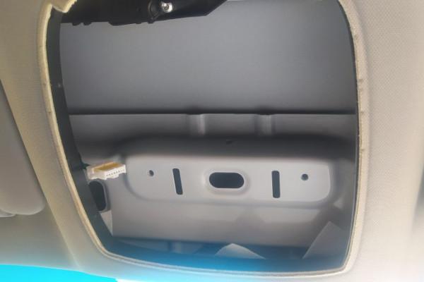 五菱宏光S3車內閱讀燈取電，實現線路佈設安全隱蔽！