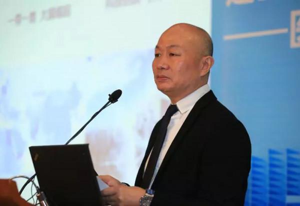 愛爾眼科陳邦:深諳資本之道的外行人,退伍軍人變身為千億首富 愛爾眼科陳邦:深諳資本之道的外行人,退伍軍人變身為千億首富