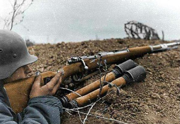 蘇聯狙神瓦西里，潛伏4天不開槍，一發子彈帶走德軍狙擊之王