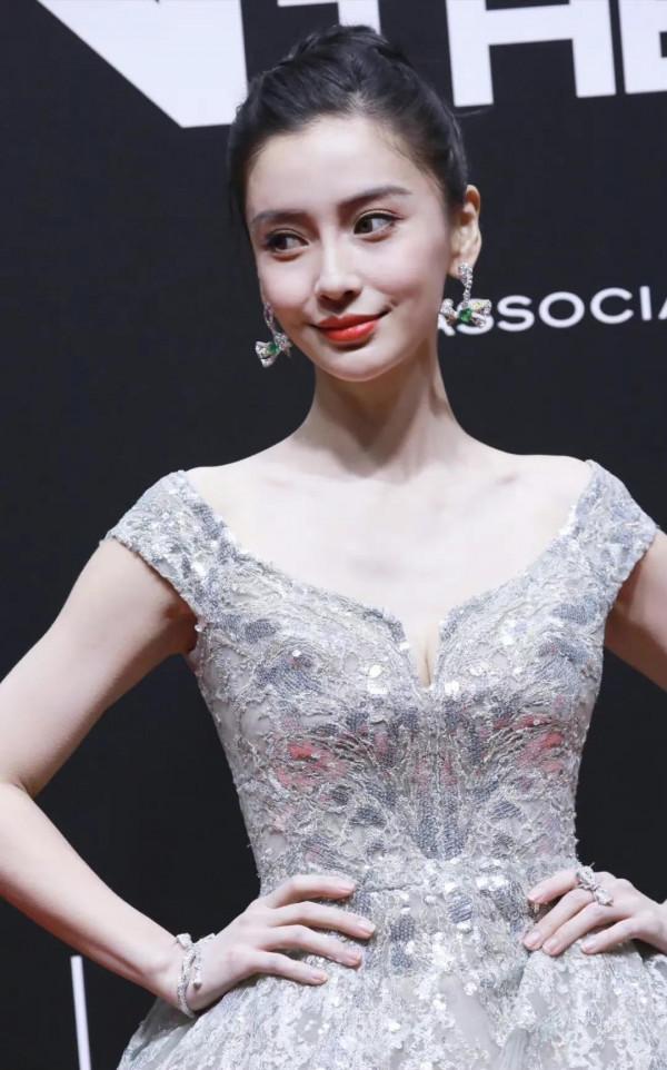 女星紅毯生圖只服Angelababy,叫她“紅毯殺手”不為過吧? 女星紅毯生圖只服Angelababy,叫她“紅毯殺手”不為過吧?