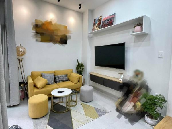 佔地28㎡老房，掛了3年沒賣掉，重灌2層變3層，留給女兒自住挺好