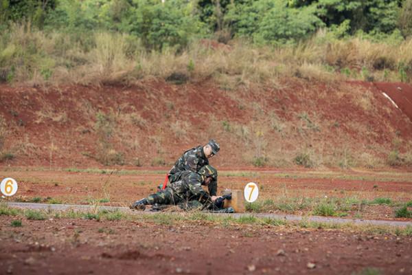 秋冬時節，火箭軍官兵打響“年終大考”第一槍