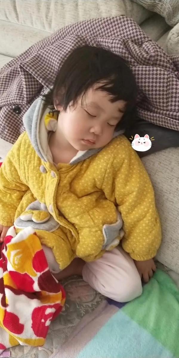 從小到大的睡姿，有沒有同款寶寶？