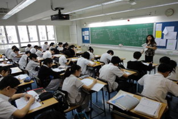 男子目標清華，連續復讀8年，32歲圓夢卻被批評浪費教育資源