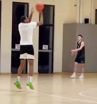 真的來了！廣東新外援與球隊合練影片曝光，一週內可抵達賽區參賽