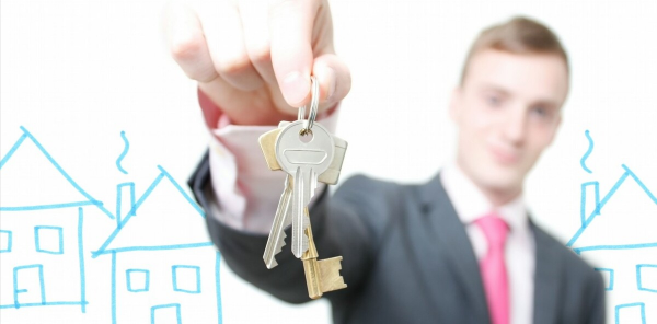 江蘇大叔發明出&quot;懶人種桃法&quot;，種出一斤半&quot;桃王&quot;，一個桃達125元