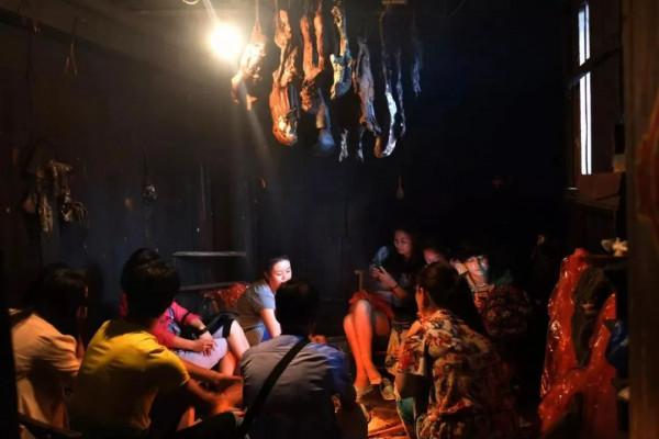 太香了！龍勝柴火臘肉，地靈花豬《龍勝美食故事》