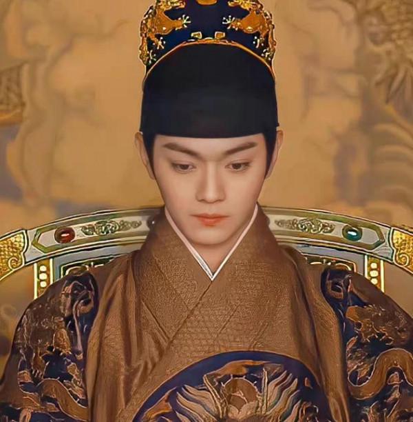 任嘉倫，羅雲熙、許凱的最新造型！誰的更勝一籌！誰是你的最愛？