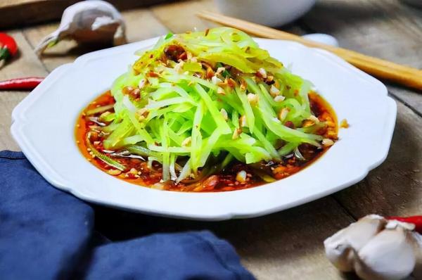 過年時，學會這4道解膩冷盤，吃多少大魚大肉都不膩，你不學嗎