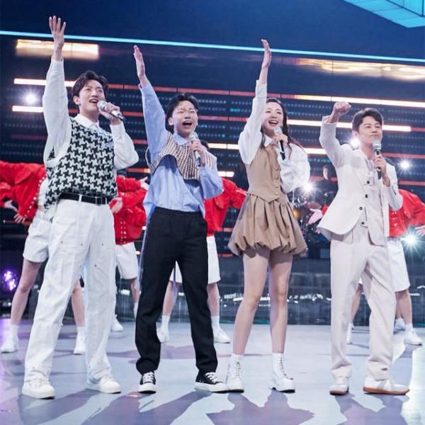 快樂家族解散後,湖南衛視推出2個“天團”輔佐何炅,後備力量強 快樂家族解散後,湖南衛視推出2個“天團”輔佐何炅,後備力量強