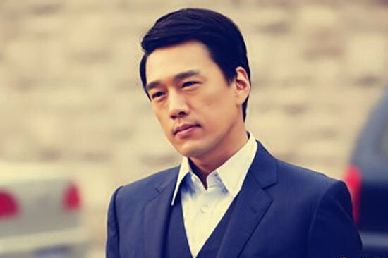 從“霸道總裁”到“搞笑賣騷”，王耀慶的故事比你想象的還要精彩