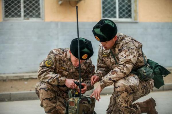 武警部隊的21式作訓服，換上了！看看帥不帥