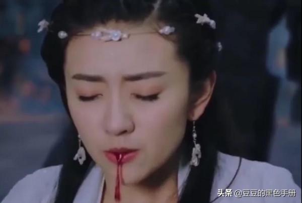 抱歉我笑了！影視劇中的吐血戲，有人像裝了噴泉，有人像在放煙花