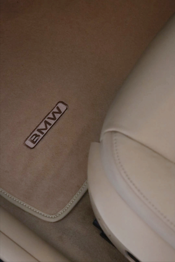 怪獸修車:翻新“破爛不堪”的二手寶馬E90,最終滿血復活變新車 怪獸修車:翻新“破爛不堪”的二手寶馬E90,最終滿血復活變新車