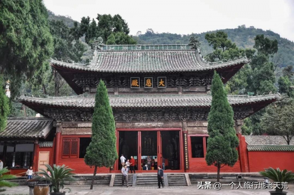 李子柒“隱居”地公開，這座比成都還安逸的城市，究竟是什麼地方