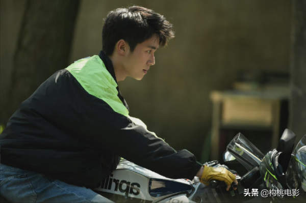 熱播劇《八角亭迷霧》已接近尾聲，而人物選角成為最大敗筆