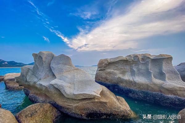 廣東惠州有個網紅海邊公園，幾十噸巨石隨風搖擺，蘇東坡還寫過詩