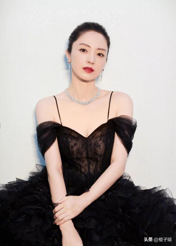 十位女星大比拼,個個都是氣質女神 十位女星大比拼,個個都是氣質女神