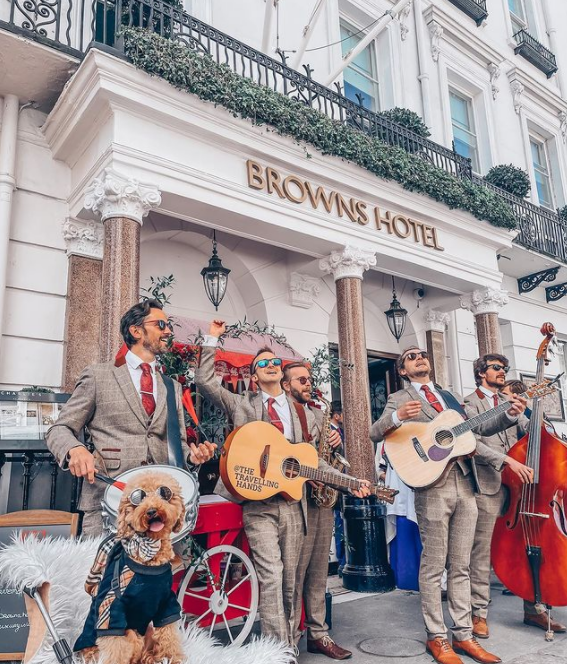 “爺爺”酒店韻味足，英倫風雲入夢來