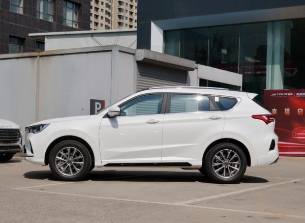 夏季出門自駕遊,10萬內想買舒適且空間大的車,這3款推薦給你 夏季出門自駕遊,10萬內想買舒適且空間大的車,這3款推薦給你