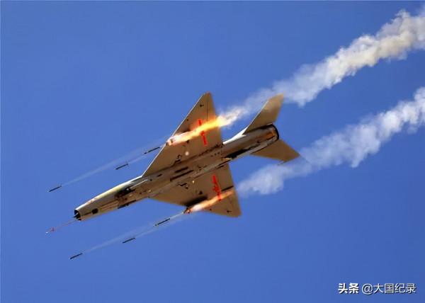 中國改進殲7面臨資金困境，約旦帶來合作，屠基達感慨：絕處逢生