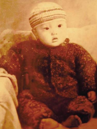 從“服務員”到“貴妃”，被辱罵的20年間，李玉剛究竟經歷了什麼