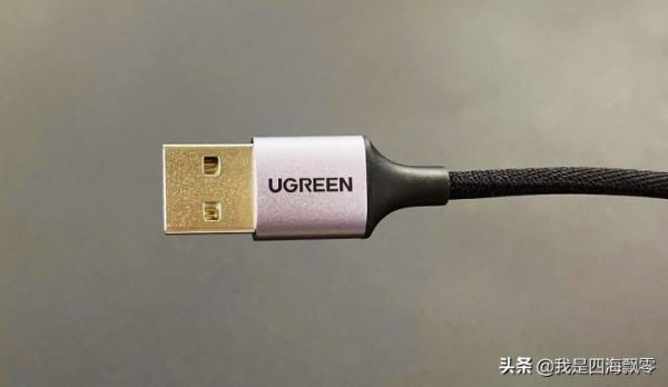 只需要用一個轉接頭，蘋果EarPods線控耳機也能在膝上型電腦上用