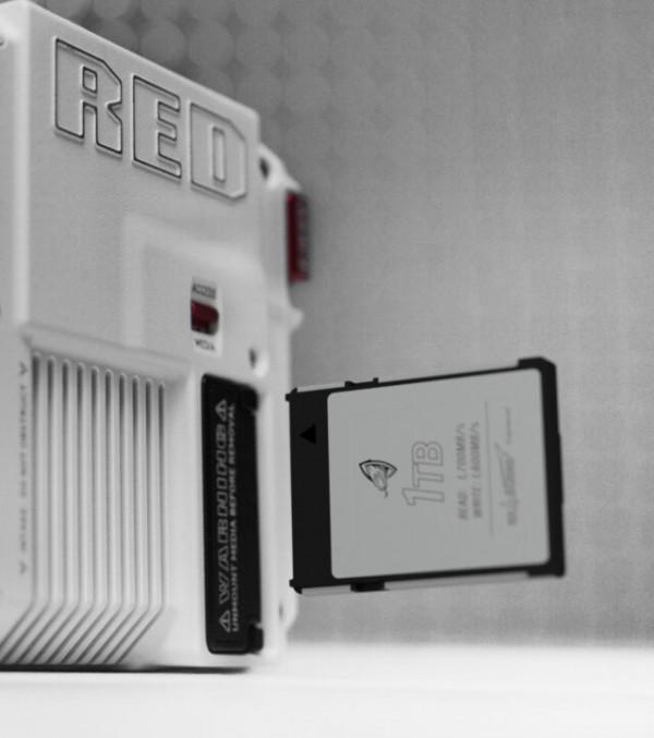 國產高速記憶體卡 每秒1700MB/s