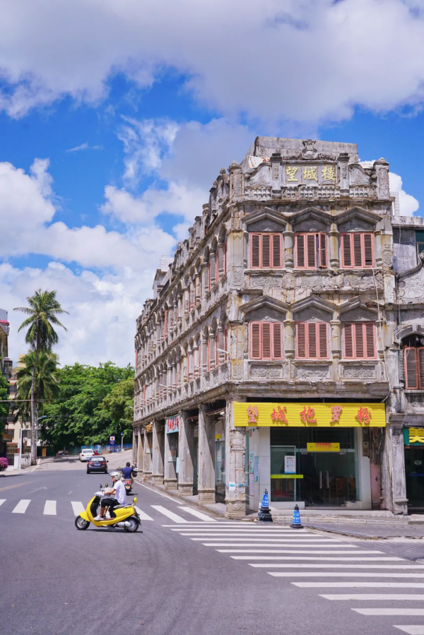 和廣東打了50架,也沒在“誰更會吃雞”這個問題上分出高下 和廣東打了50架,也沒在“誰更會吃雞”這個問題上分出高下