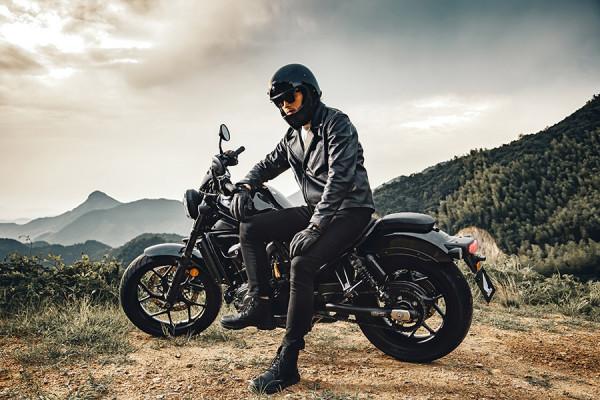 很燃很熱血，來認識一下讓騎士著迷的 Honda CM1100 旗艦巡航摩托