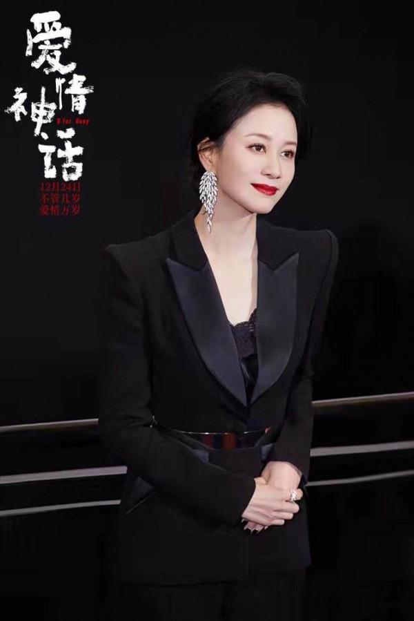 愛情神話首映式，三女主大談婚姻觀，樂華新星黃明昊獲老闆包場