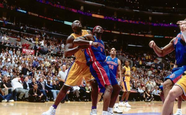 巔峰“OK組合”都打不過的活塞五虎，為什麼輸給了22歲的詹姆斯？