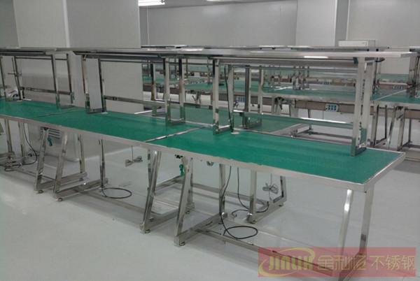 不鏽鋼工作臺櫃有哪些優勢