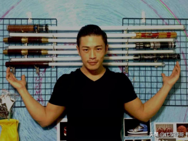 盤點2021年英年早逝的十大明星，誰最讓人惋惜？