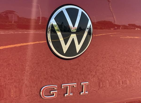 賽道體驗第八代高爾夫GTI：快得有血有肉有靈魂