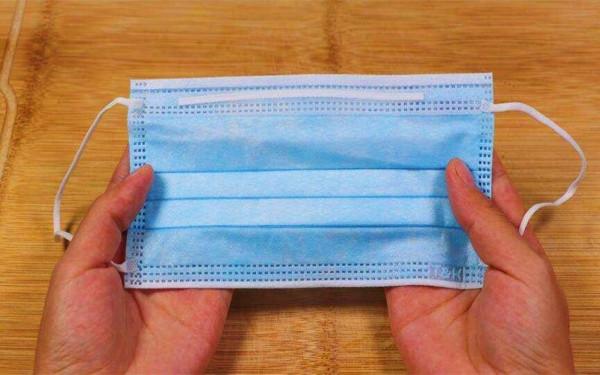 別怕家裡油煙機又髒又油，只需一個口罩，不用拆卸，馬上煥然一新