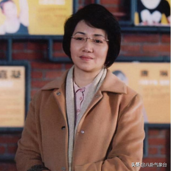 《正陽門下》李野萍，45歲出道，62歲成名，弟弟是李幼斌