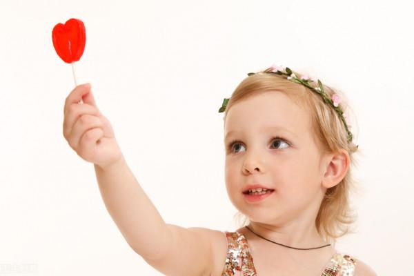 父母所有的習慣,最後都成了孩子行走的影子 父母所有的習慣,最後都成了孩子行走的影子