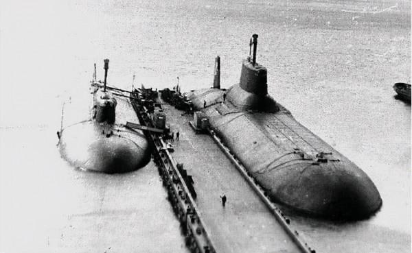 極具特色，讓人過目不忘的武器裝備①