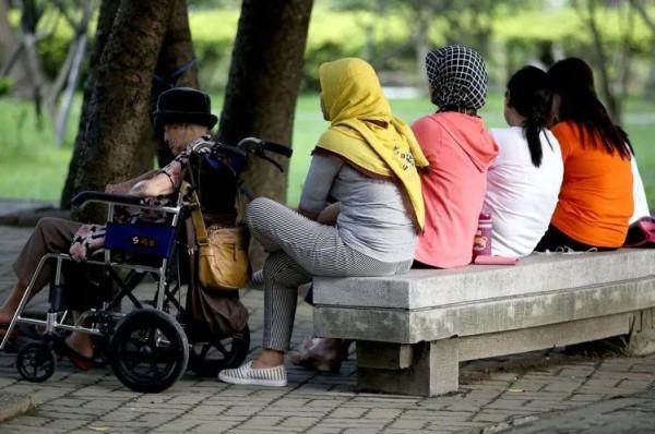 日本為何將向外勞全面開放永久居住大門? 日本為何將向外勞全面開放永久居住大門?