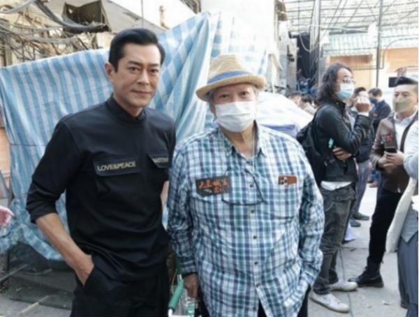 古天樂任賢齊新戲開機,林峰鬍子拉碴,洪金寶拄拐現身瘦一圈 古天樂任賢齊新戲開機,林峰鬍子拉碴,洪金寶拄拐現身瘦一圈