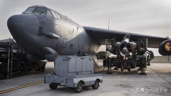 B-52轟炸機部署烏克蘭！美國稱俄軍一旦開戰，要88萬大軍才能取勝