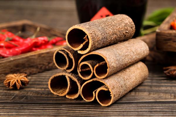烹飪中常見的15種香料,你都懂嗎?搞清楚用法,讓你廚藝突飛猛進 烹飪中常見的15種香料,你都懂嗎?搞清楚用法,讓你廚藝突飛猛進
